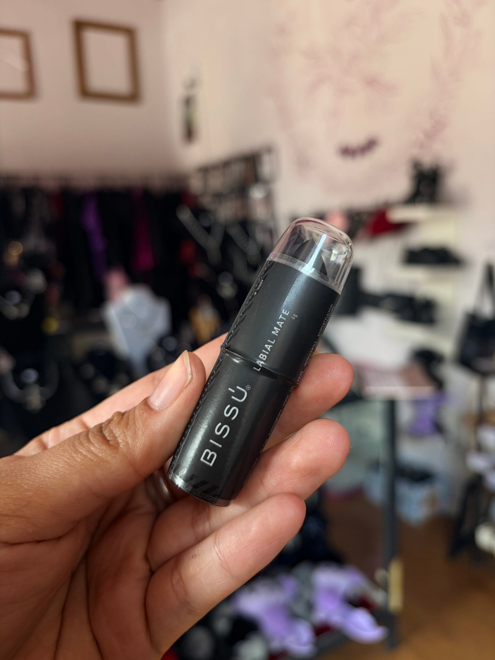 Labial Negro Barra