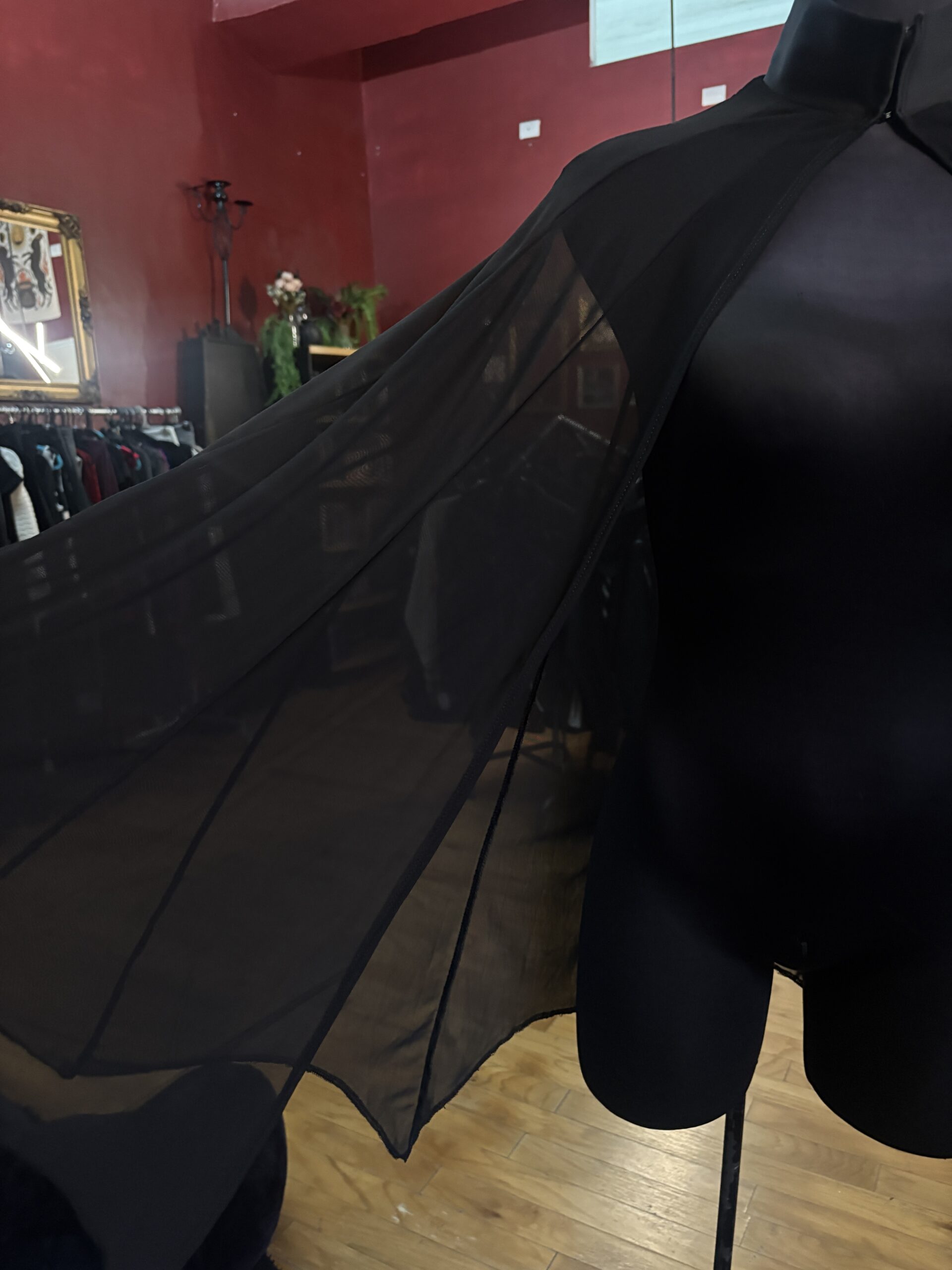 Capa Larga Batwings - Imagen 2