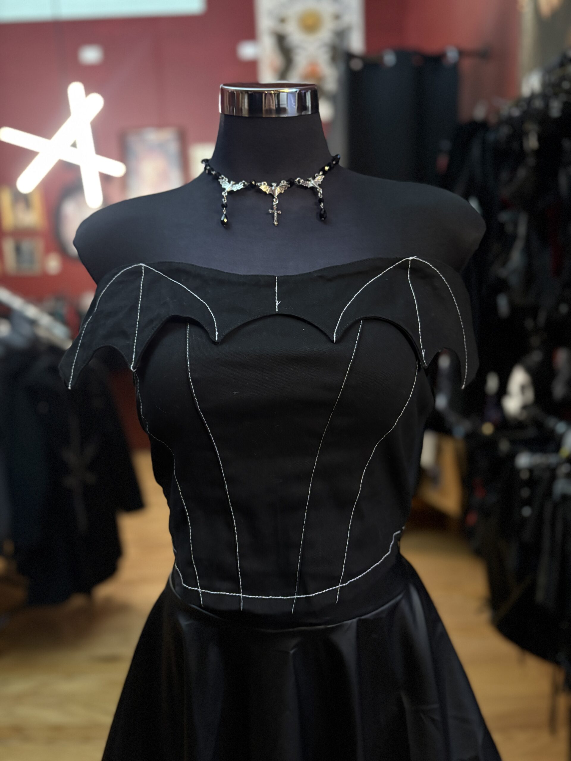 Blusa Strapless Murcielago